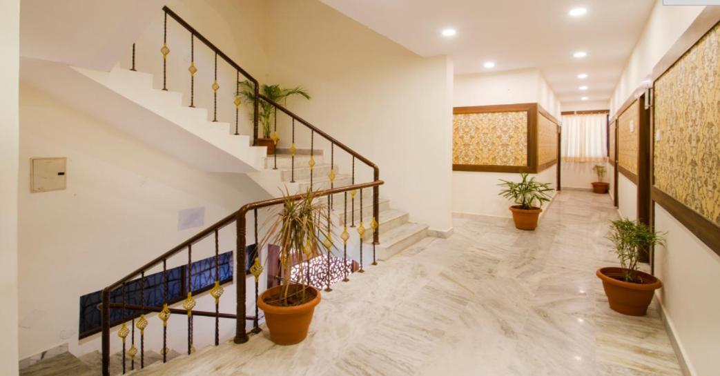Hotel Grand Ashirwad By Wb Inn Secunderabad Exterior photo
